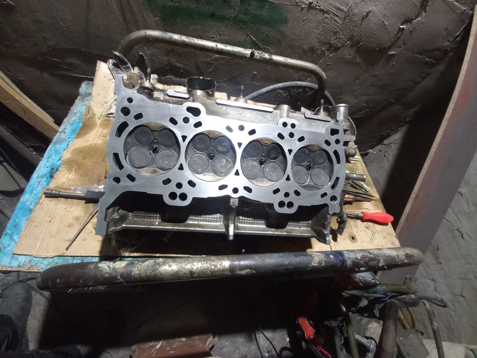 Клапана, головка 2AR-FE камри 2.5