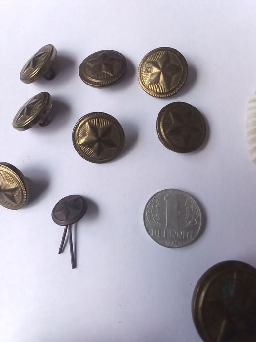 Военникопчета. Кокарди и монета.