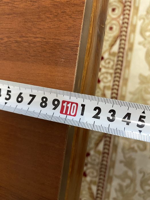 Стол гостевой деревянный