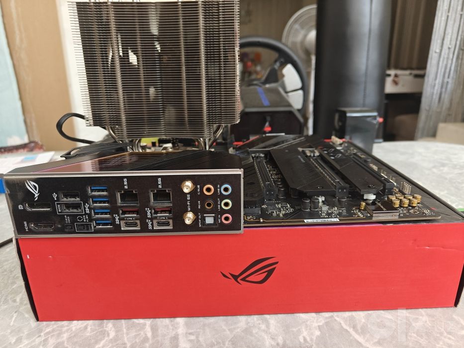 Core i7 11700 + Asus ROG Strix Z590-E Gaming Wifi
