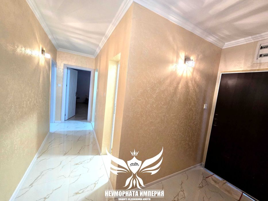 Продавам тристаен апартамент 2ет 120кв в Асеновград, широк център