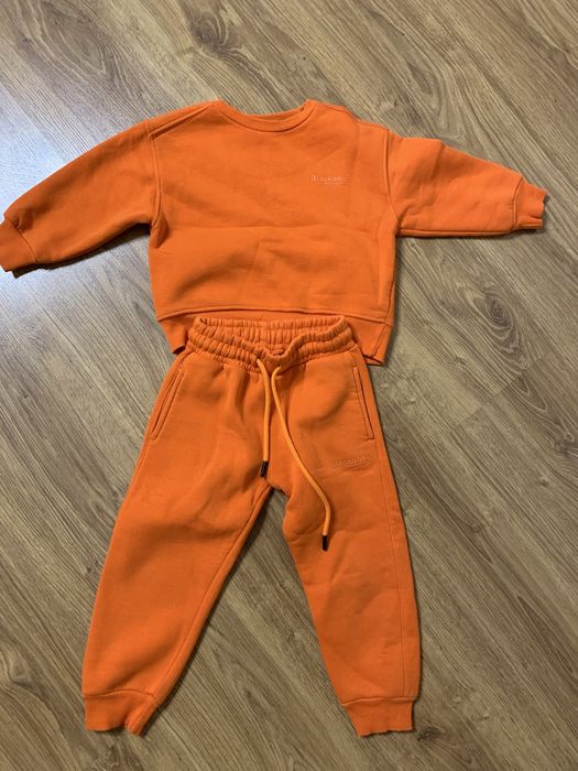 Утепленный костюм для девочки