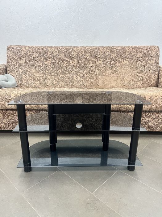 Тумба под телевизор(стекло)