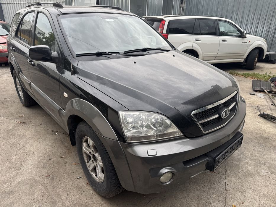 Kia Sorento 2.5 crdi На Части!