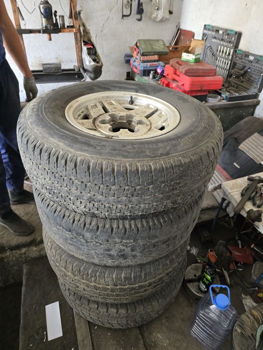 Продаю диски р15 на джип