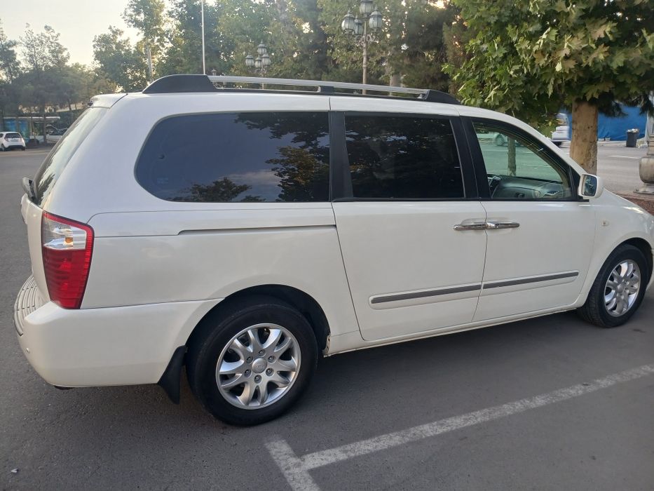 Kia Karnival Rent Car