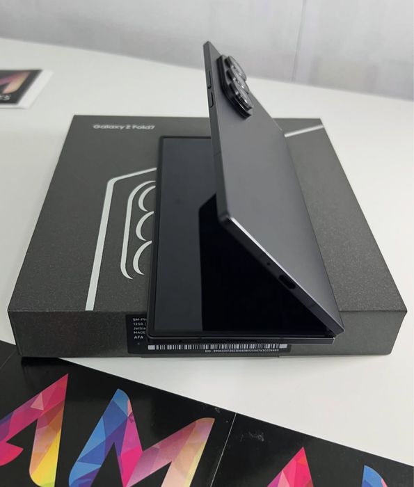 Samsung Z Fold 7 • 512 GB • 12 GB RAM • Garantie