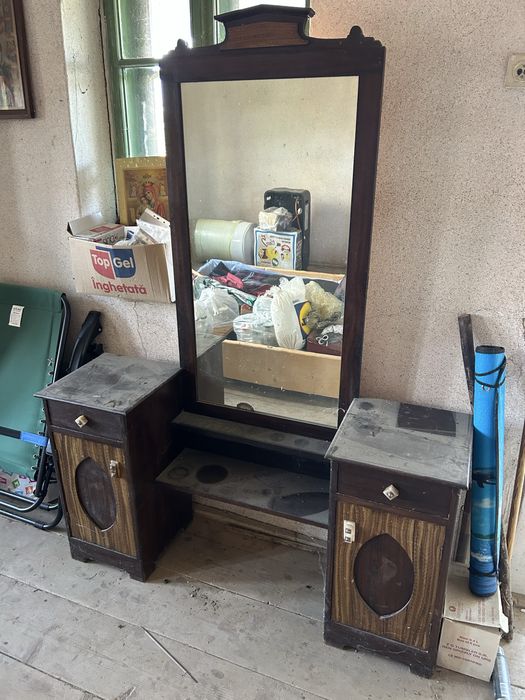 Dulap si oglinda (mobila veche)