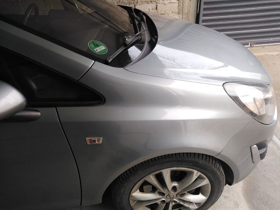 Vând Opel corsa 1,7 diesel, anul 2011