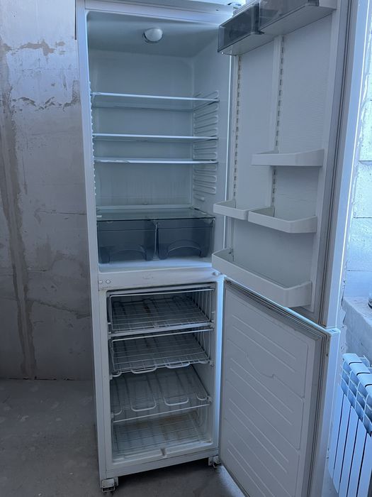 Продам холодильник