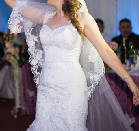 Vand rochie mireasa 2 in 1