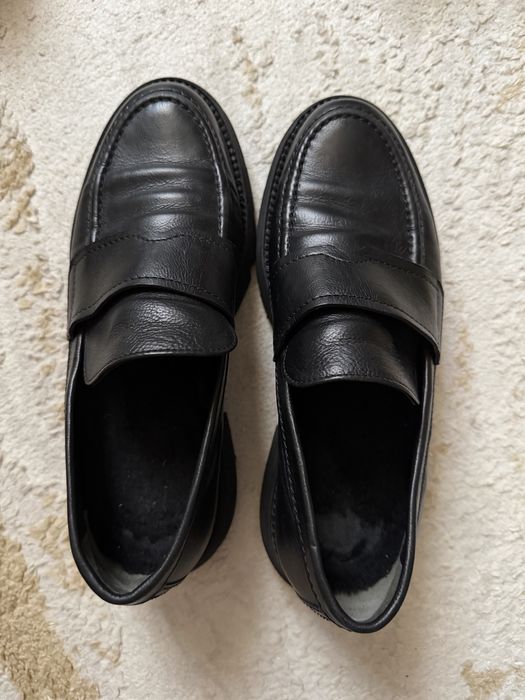 Лоферы женские