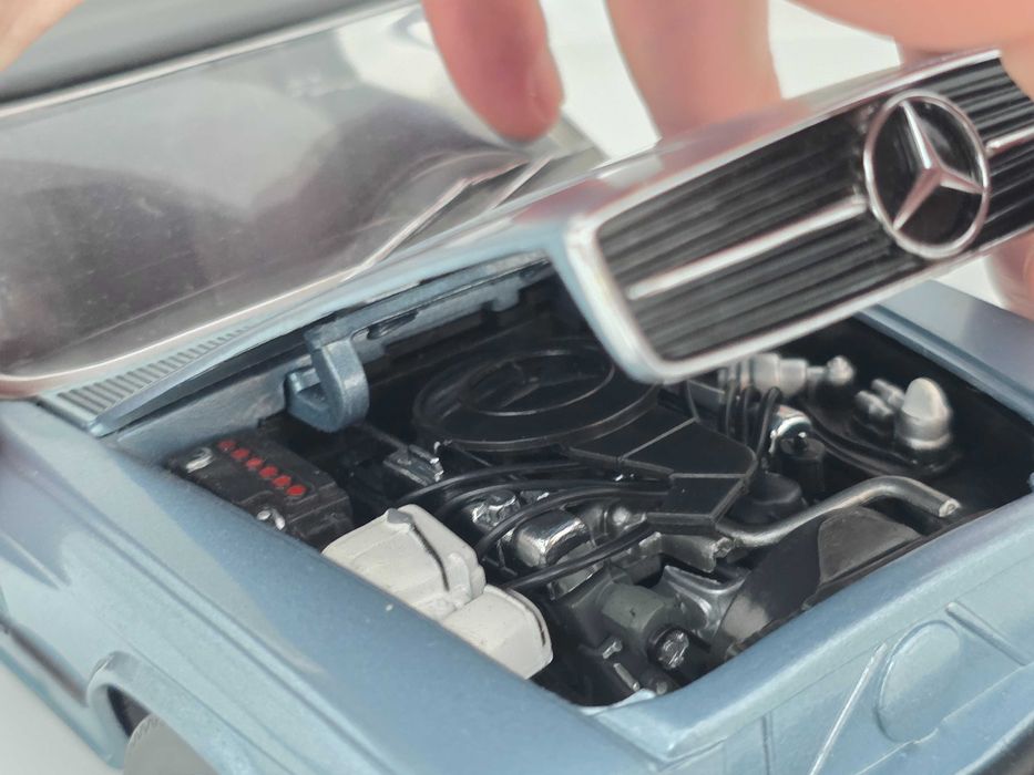 Macheta Auto 1/18 Chrono Mercedes 350 SL