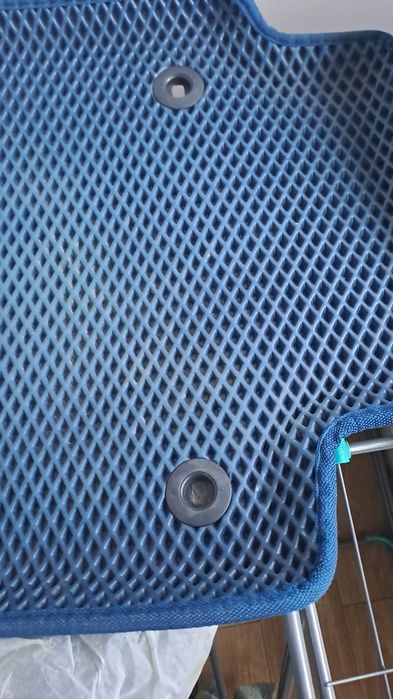 Коврики на РАВ 4