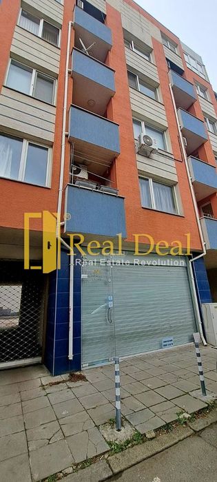 Магазин в София Център площ 50 цена 750