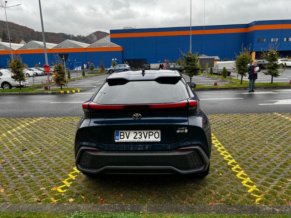TOYOTA C-HR 2025 — imagine 5