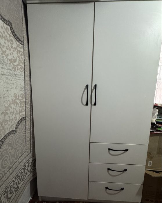 Срочно продам шкаф