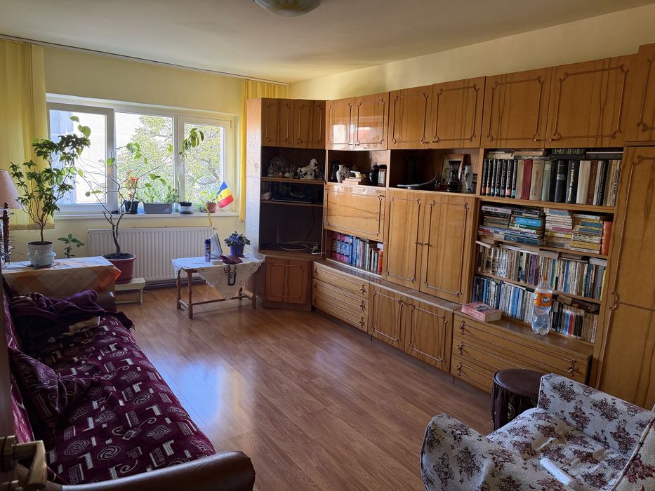 Vand apartament 2 camere - Astra