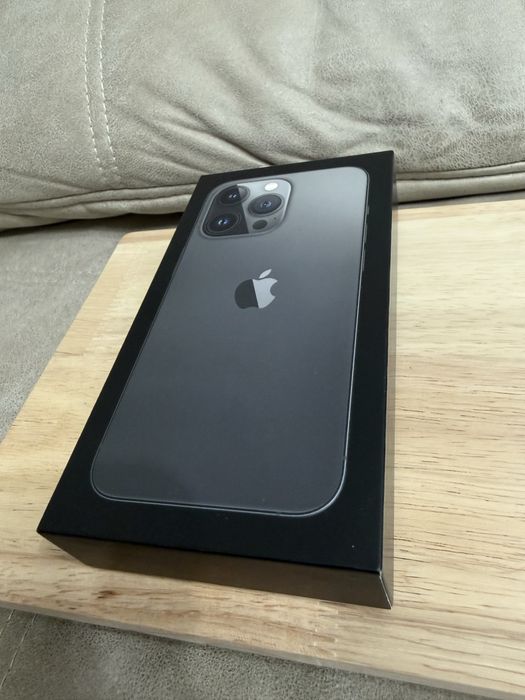 Продам iPhone 13 Pro 256GB в цвете Graphite. От хозяина.