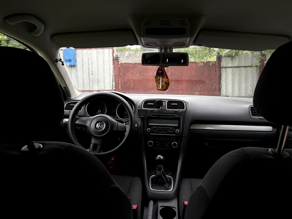 VOLKSWAGEN Golf 2011 — imagine 4