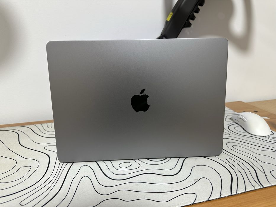MacBook Air M2 15 inch