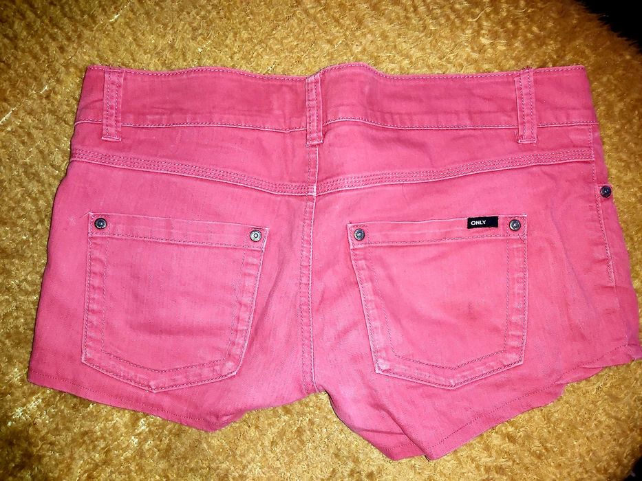 Дамски къси гащи