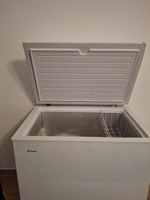 Ladă frigorifică spațioasă nr tel informații