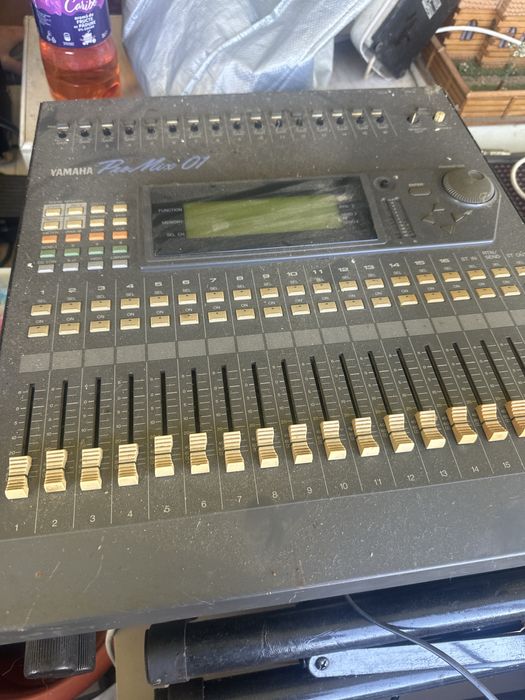 Schimb cu ceva boxe sau chas