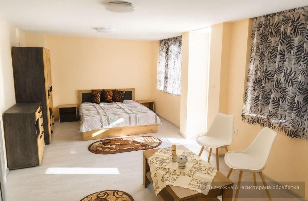 Тристаен апартамент в района на м-т Траката!