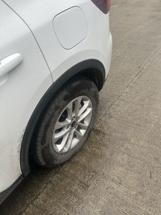 Anvelope de vara Bridgestone 255/65 R17 rulate 10.000 km