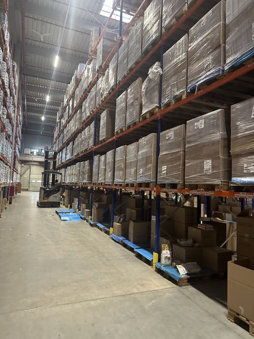 Ofertă la rafturi metalice pentru depozitarea industriale super preț