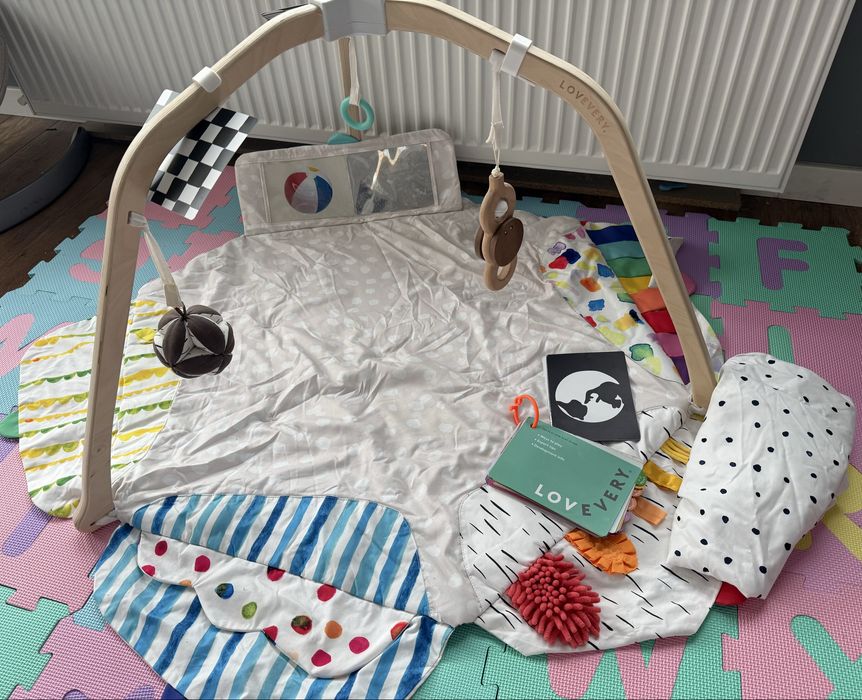 Lovevery play gym/ centru de activitati pentru bebelusi