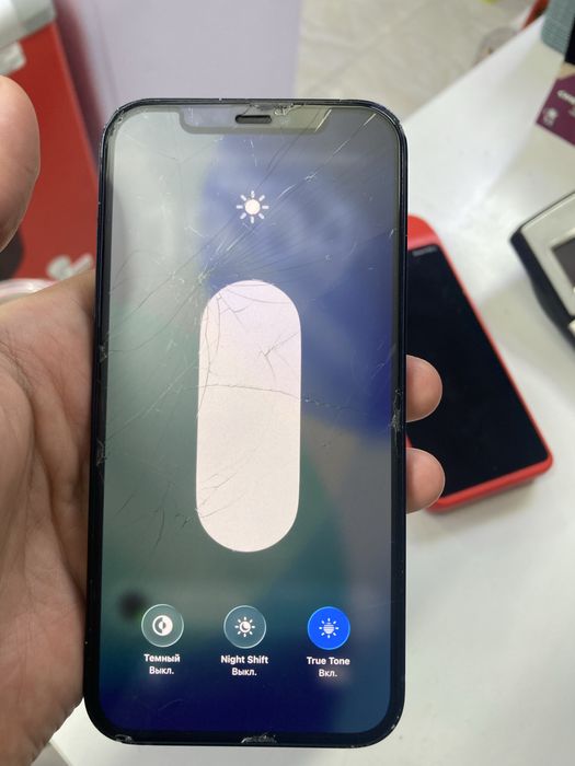 Продам или обменяю айфон 12