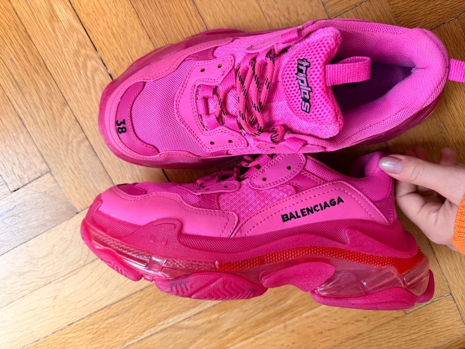 Balenciaga Triple S pink