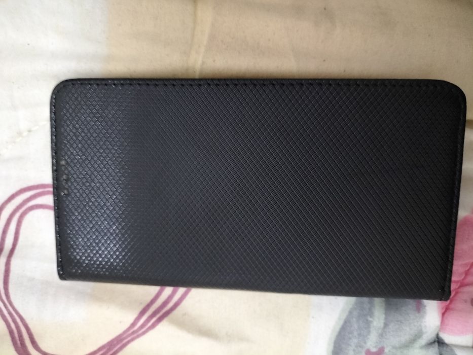 Vând husă tip carte iPhone xs