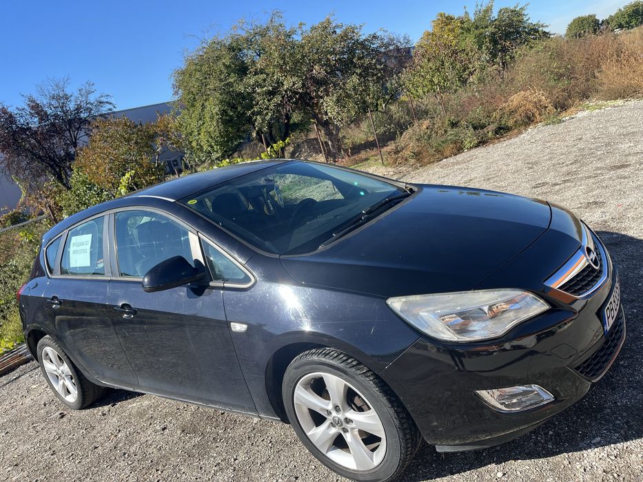 Opel Astra J 1.4 бензин