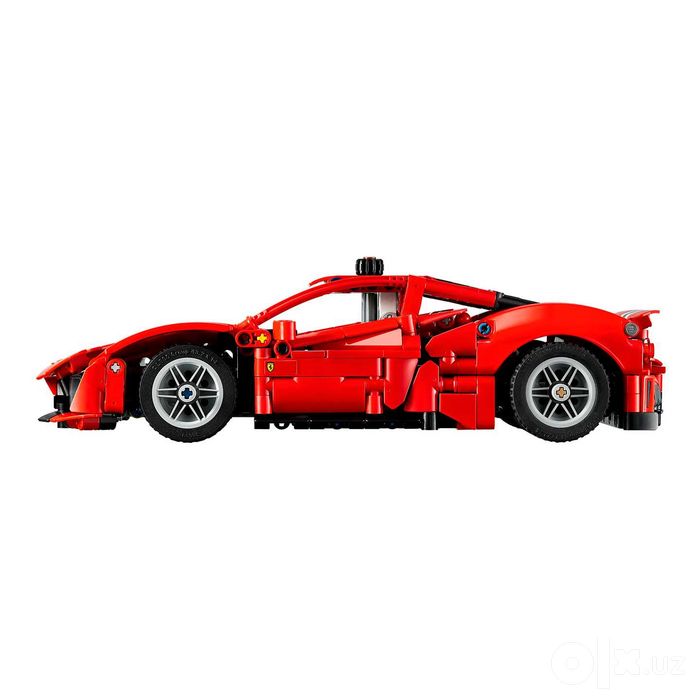 Конструктор LEGO Technic Автомобиль Ferrari 488 Pista, 882 деталей