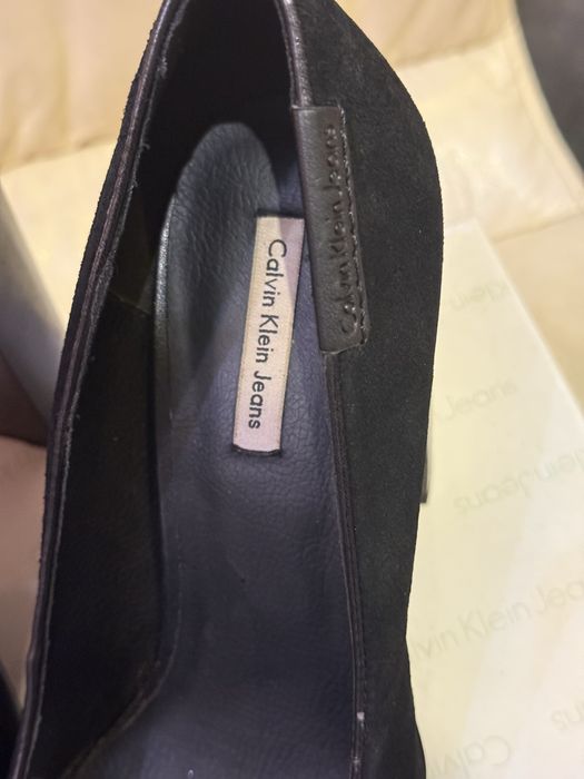 Calvin Klein обувки 39 номер