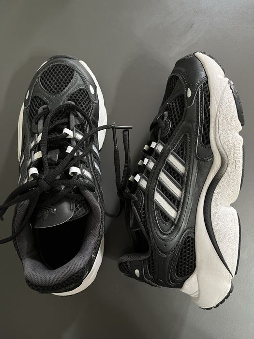 Кроссовки Adidas