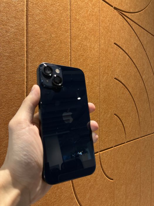 iPhone 13 / 128 GB / СРОЧНО