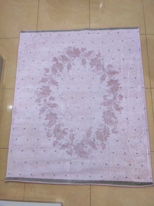 Covor Ikea roz 133 x 160