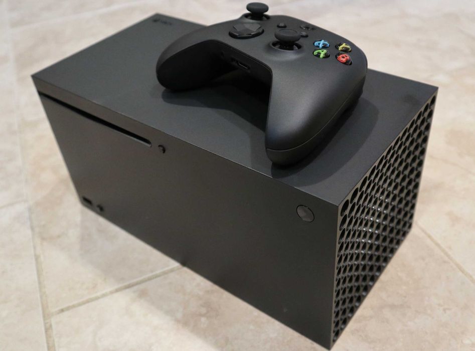 Vand Consola Xbox Series X 1TB