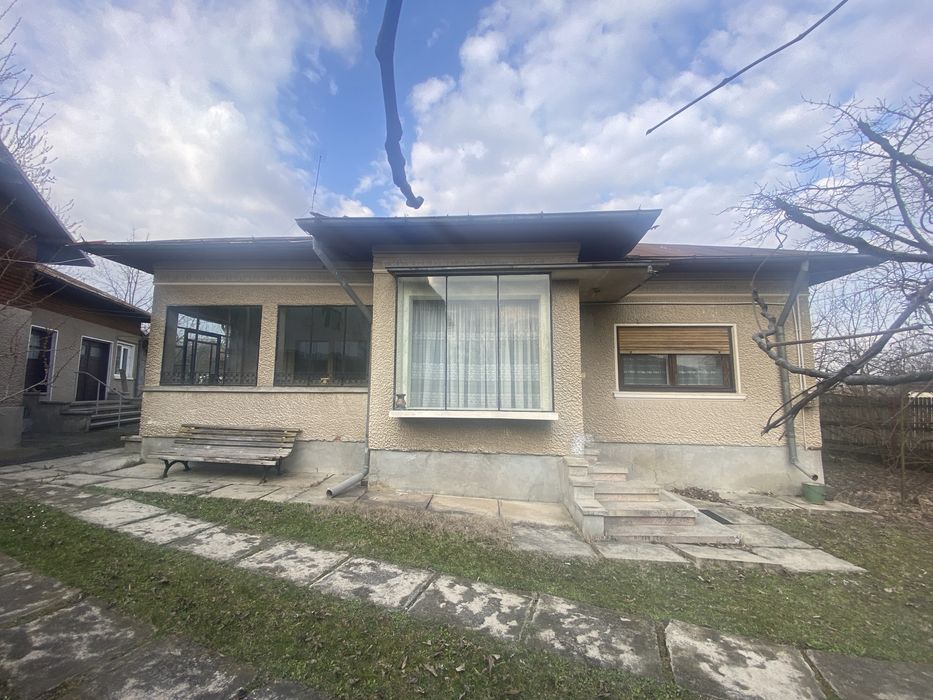 Casa de vanzare în Scorțeni