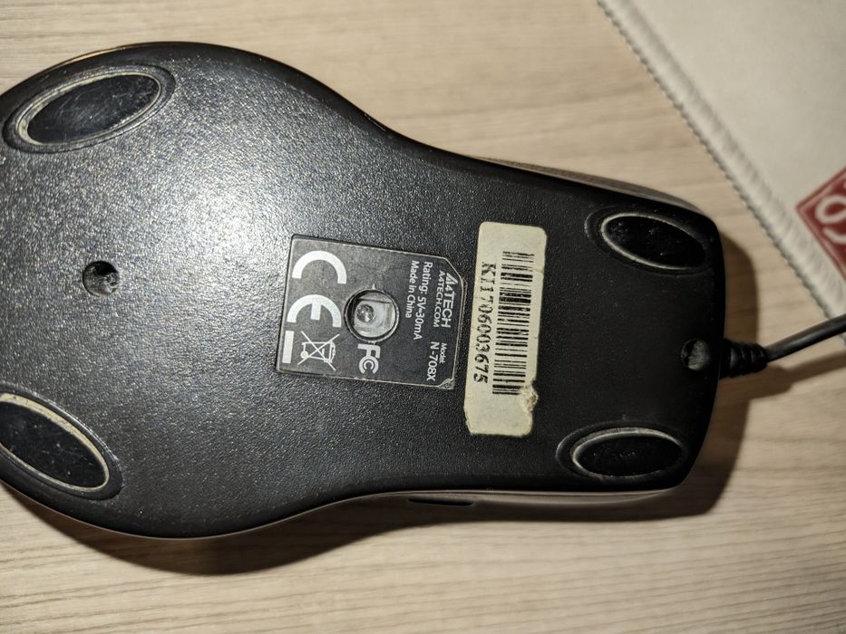 Продам мышку офисную