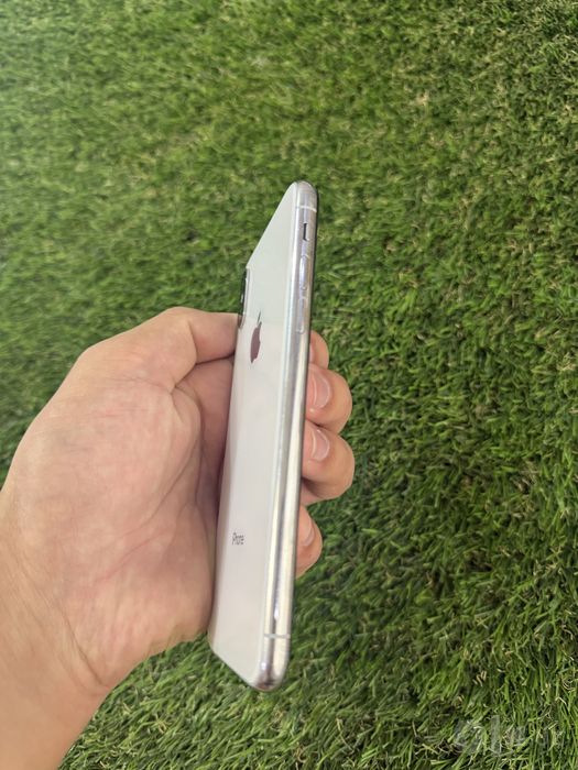 iPhone X  holati yaxshi karobka dakumenti bor