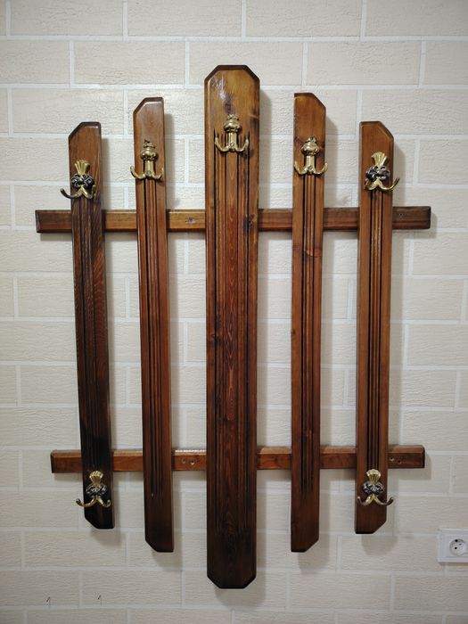 Настенная вешалка для прихожей