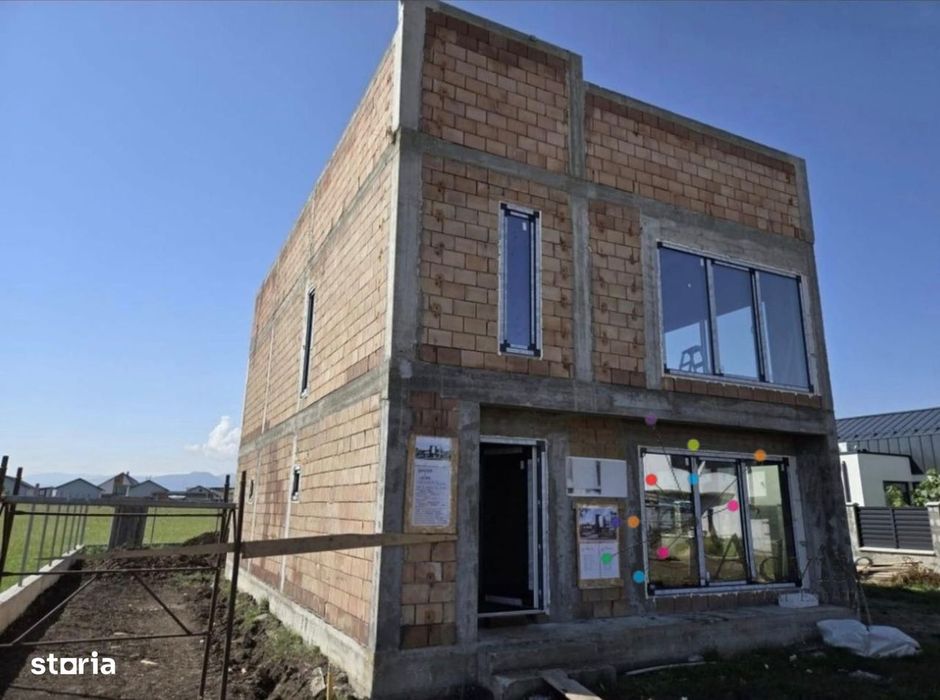 Casa Moderna In Curs De Finisare
