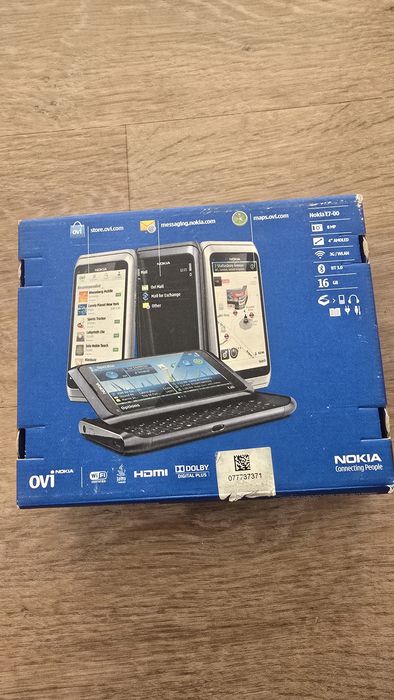 Легендарная Nokia Е7-00