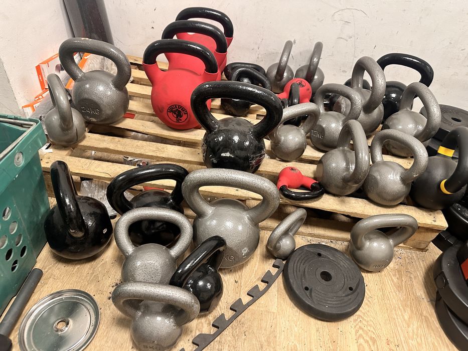 Kettlebell fier de la 4 kg la 32 kg 15 ron kg, negociabil la mai multe