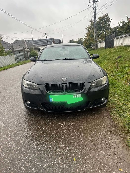 Bmw e92 320i.